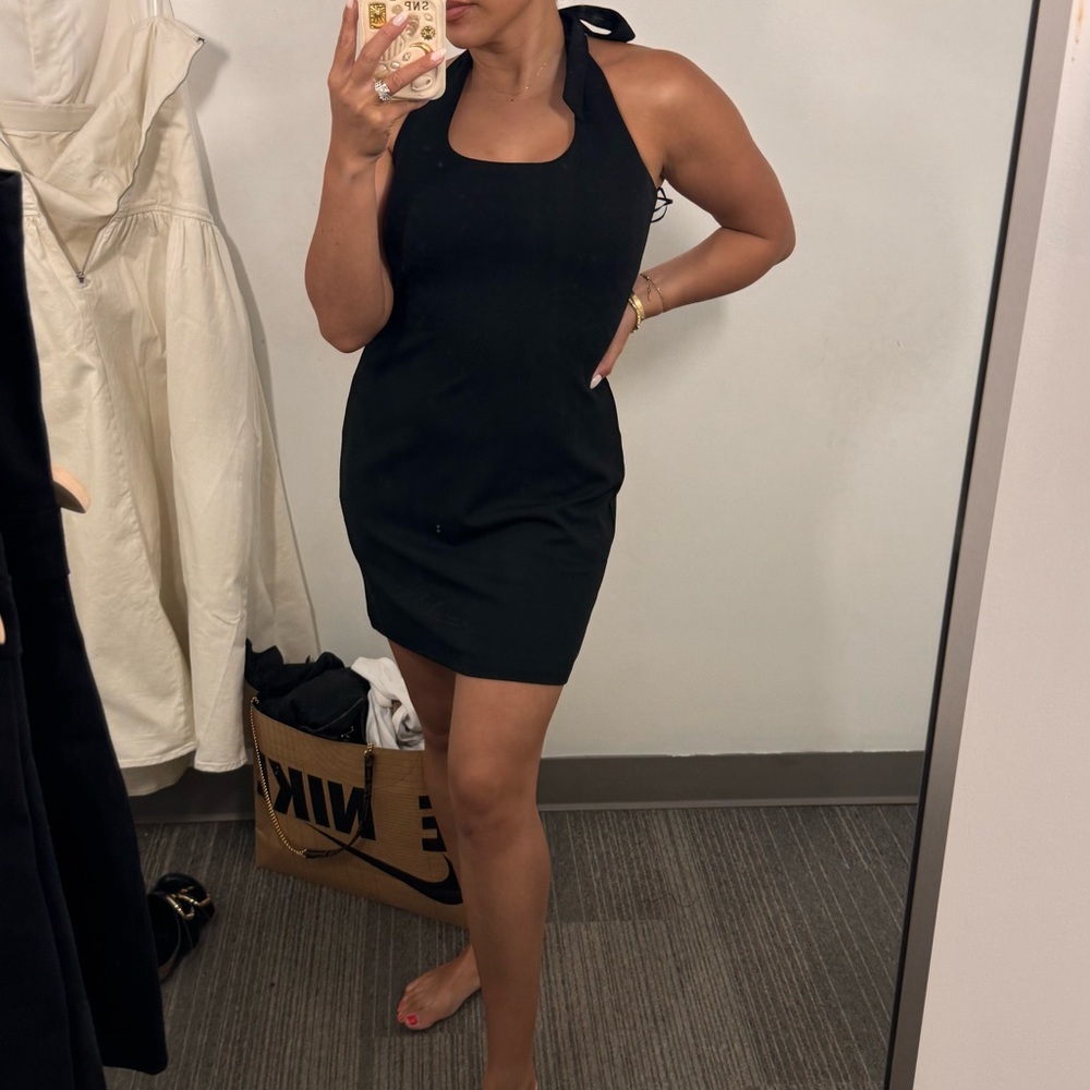 Never worn- Oak and fort black halter dress- size small
